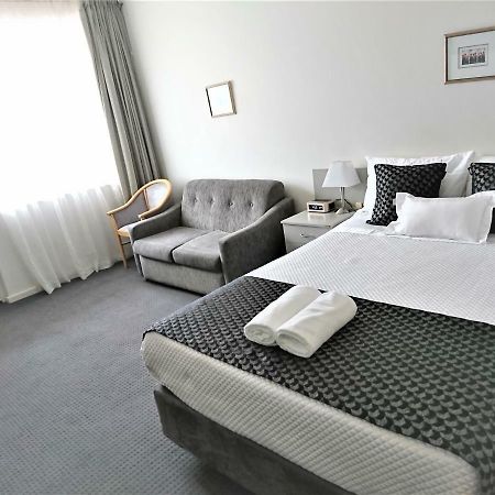Glenelg Beach Gateway Studio Apartment Экстерьер фото