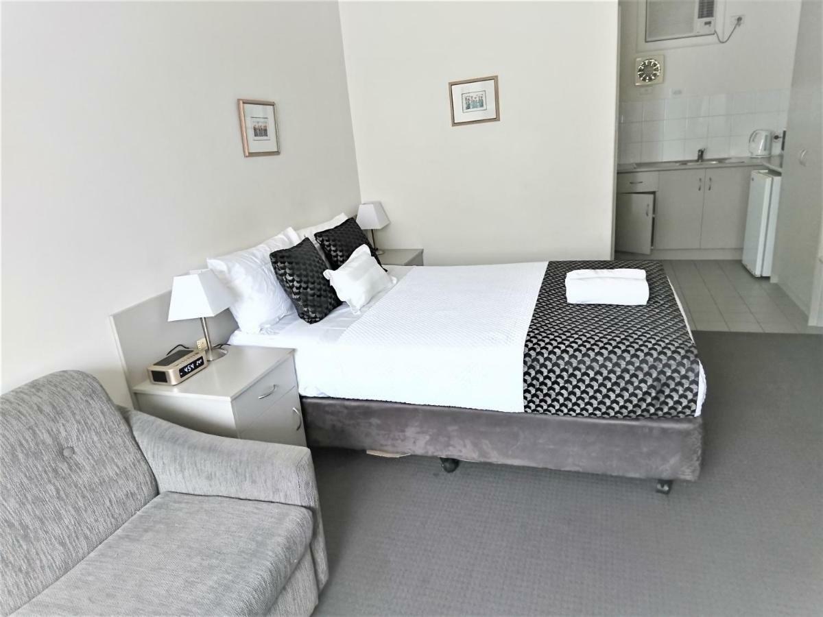 Glenelg Beach Gateway Studio Apartment Экстерьер фото