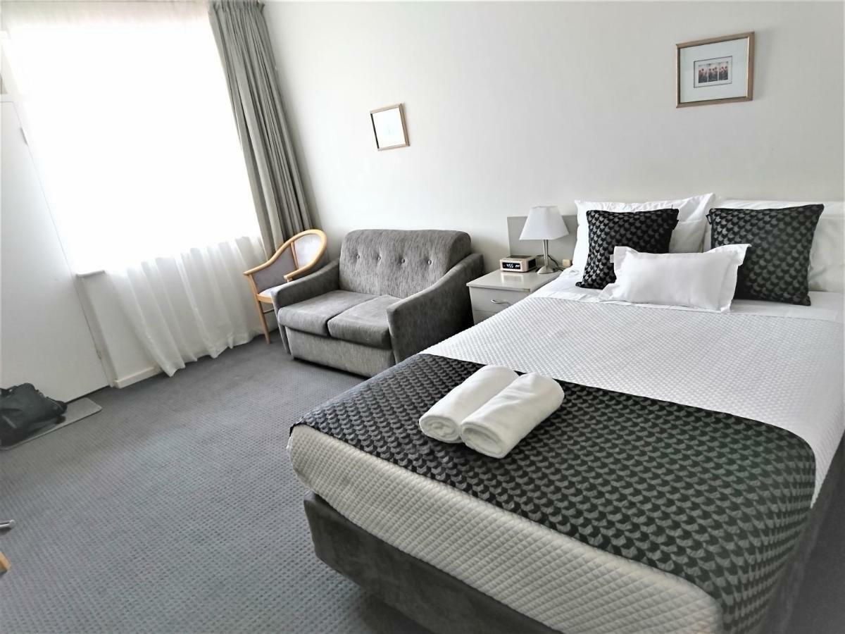 Glenelg Beach Gateway Studio Apartment Экстерьер фото